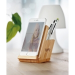 Chargeur avec support pour Smartphone et porte-stylo en bambou Desk couleur bois vue d'ambiance principale