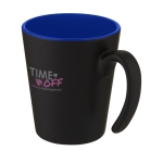 Tasse en céramique bicolore avec anse originale de 360ml Air Matt couleur bleu vue avec impression sérigraphique